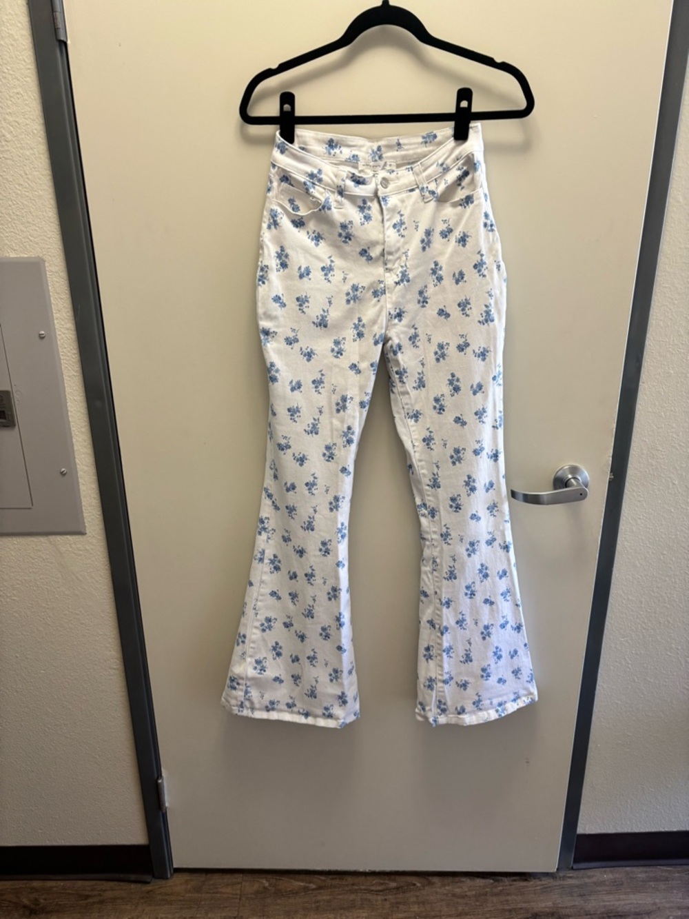 Altar'd State White Jeans with Blue Floral Print